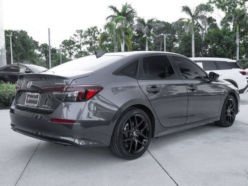 Used 2025 Honda Civic Sport image 27
