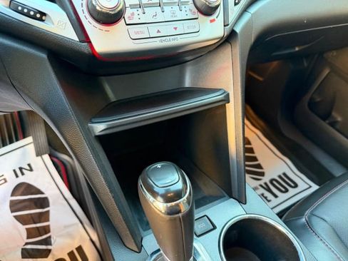 Used 2017 GMC Terrain SLT image 17