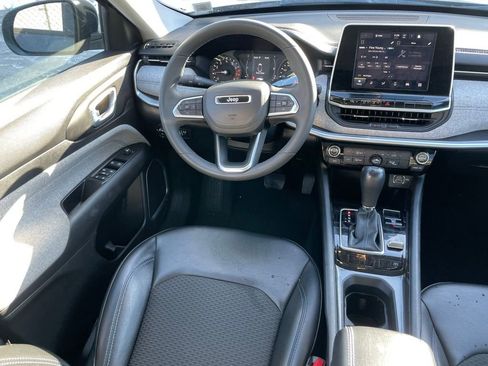 Used 2022 Jeep Compass Latitude AWD/4WD image 8