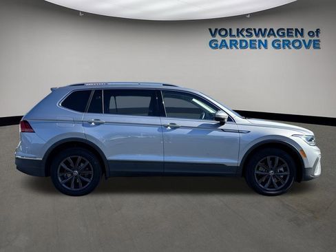 Used 2022 Volkswagen Tiguan SE image 8