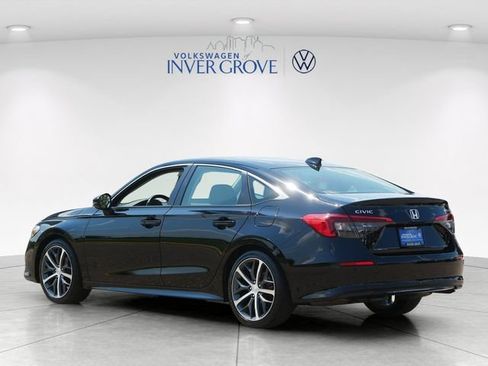 Used 2022 Honda Civic Touring image 5
