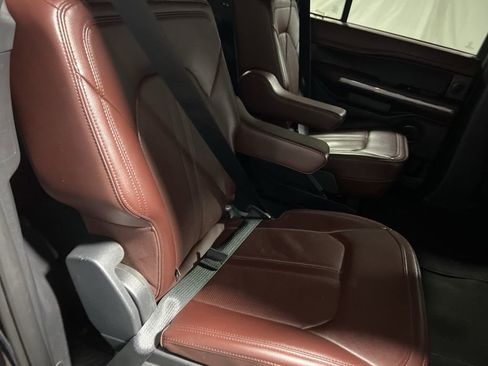 Used 2024 Ford Expedition Max Limited image 13