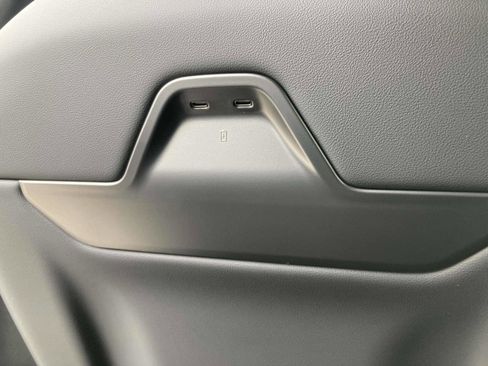 New 2025 Lincoln Nautilus Reserve image 20