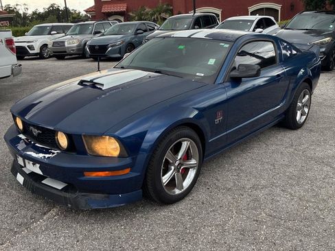 Used 2007 Ford Mustang GT RWD image 2