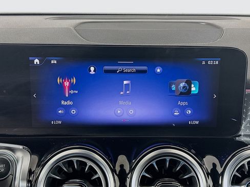 Used 2024 Mercedes-Benz EQB 250+ image 19