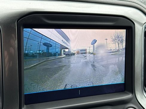 Used 2022 Chevrolet Silverado 3500 LT w/ Convenience Package image 18