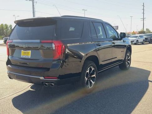 Used 2025 GMC Yukon AT4 w/ AT4 Premium Package AWD/4WD image 8