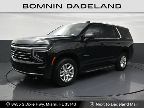 Used 2025 Chevrolet Tahoe LT RWD image 1
