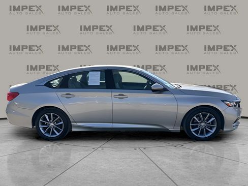 Used 2018 Honda Accord LX image 6