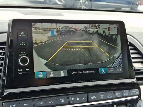 Certified 2025 Honda Odyssey Touring image 17