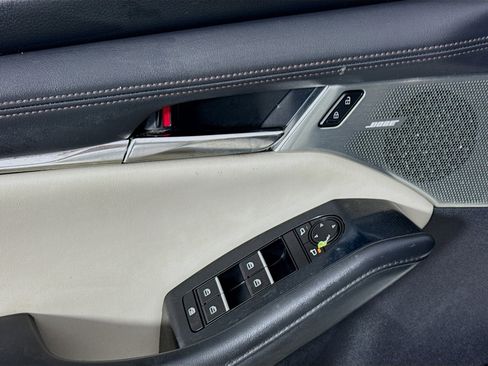 Used 2019 MAZDA MAZDA3 w/Preferred Pkg image 23