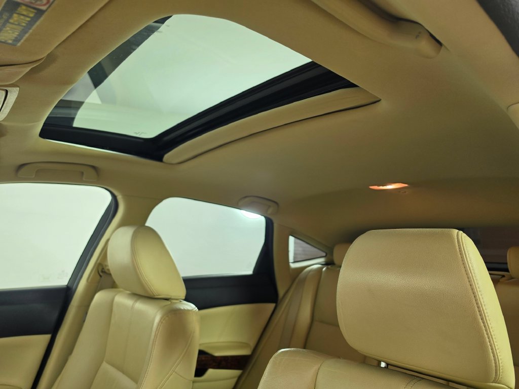 Used 2010 Honda Crosstour EX-L image 22