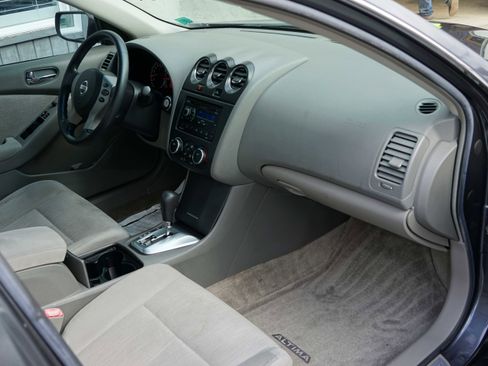 Used 2010 Nissan Altima 2.5 FWD image 31