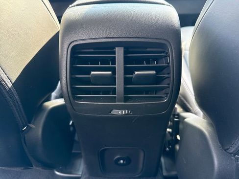 Used 2024 Ford Escape Platinum AWD/4WD image 22