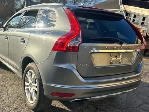 Used 2016 Volvo XC60 T5 Premier image 2