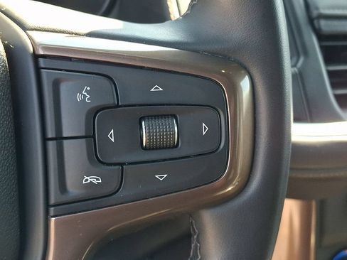 Certified 2024 Chevrolet Suburban High Country AWD/4WD image 21