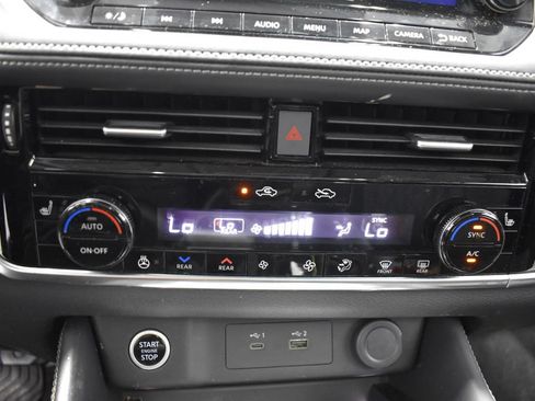 Certified 2023 Nissan Rogue Platinum w/ Platinum Premium Package AWD/4WD image 21