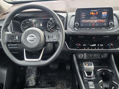 Certified 2021 Nissan Rogue SV image 17