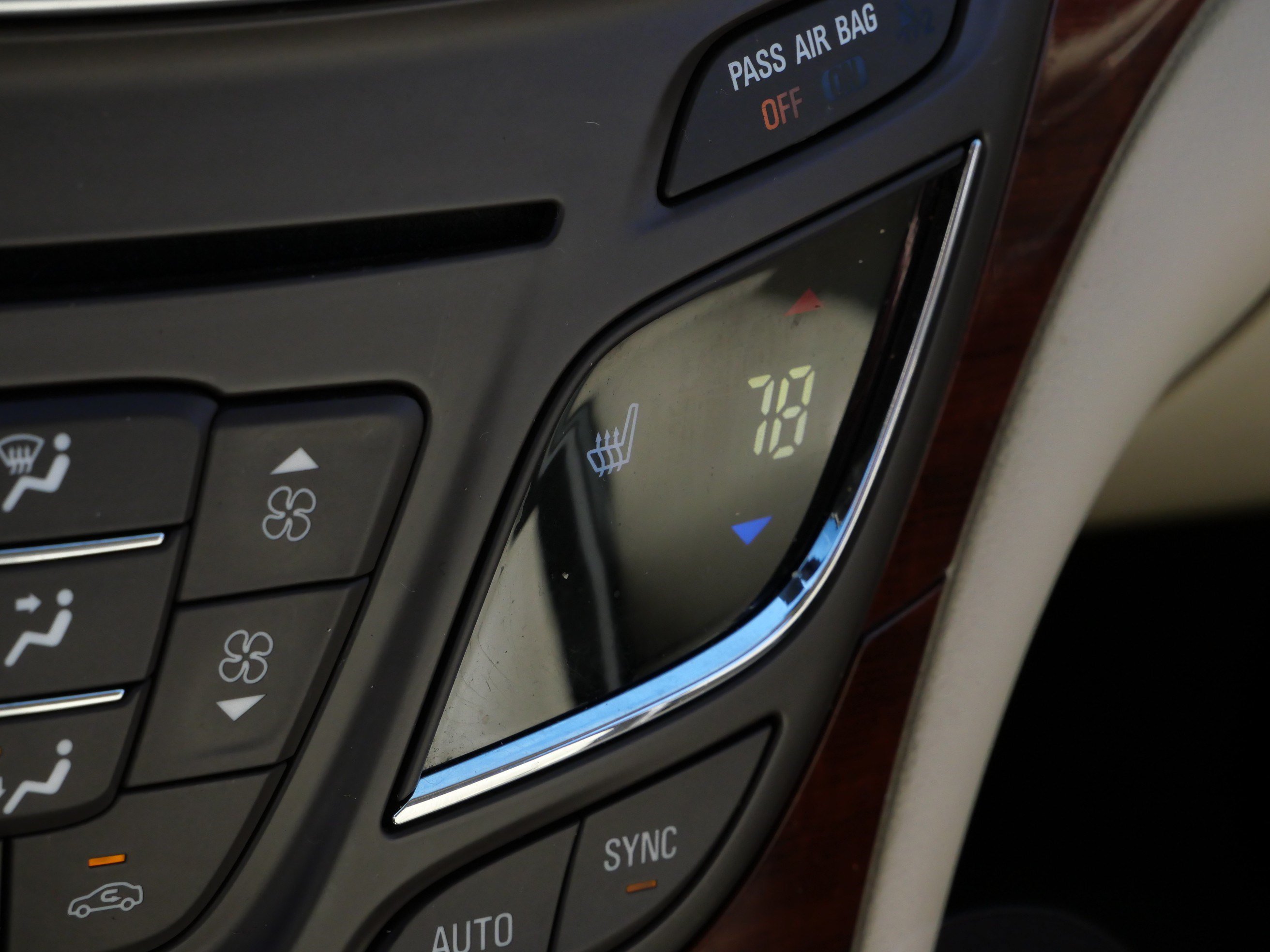 Used 2014 Buick Regal Premium FWD image 28