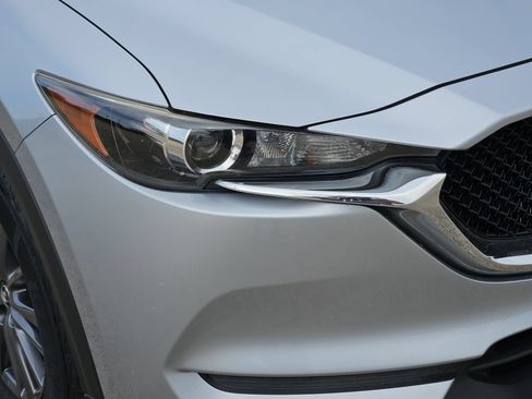 Used 2020 MAZDA CX-5 Touring FWD image 9