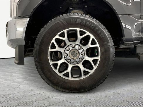 Used 2021 Ford F250 Lariat w/ Lariat Ultimate Package image 9