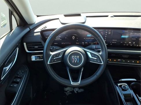 Used 2025 Buick Envision Preferred AWD/4WD image 13