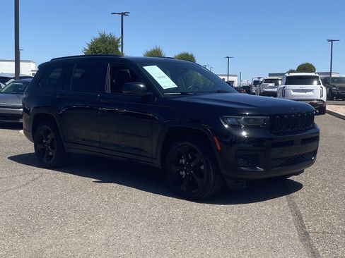 Used 2023 Jeep Grand Cherokee L Laredo AWD/4WD image 7