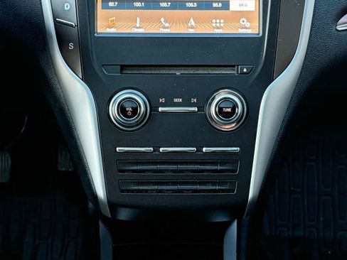 Used 2019 Lincoln MKC Reserve w/ MKC Climate Package image 12