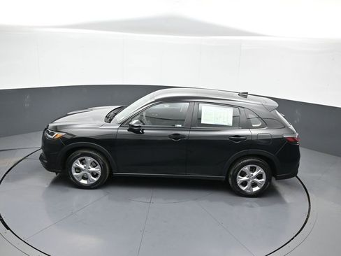 Used 2023 Honda HR-V LX image 39