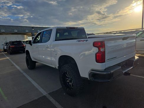 Used 2020 Chevrolet Silverado 1500 LT w/ All-Star Edition AWD/4WD image 2