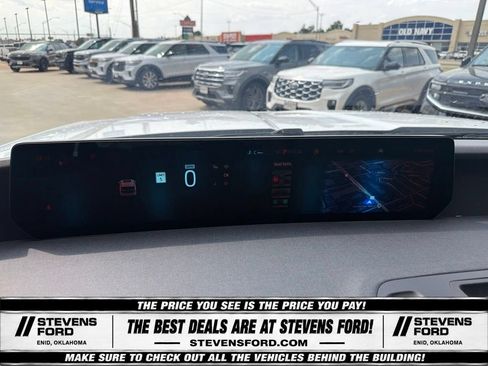 Used 2025 Ford Expedition Max Active AWD/4WD image 22