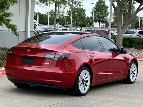 Used 2022 Tesla Model 3 Long Range AWD/4WD image 4