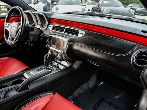 Used 2015 Chevrolet Camaro SS w/ RS Package RWD image 18