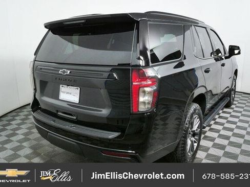 Used 2024 Chevrolet Tahoe Z71 w/ Luxury Package AWD/4WD image 3