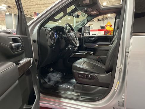 Used 2022 GMC Sierra 2500 Denali w/ Denali Ultimate Package AWD/4WD image 10