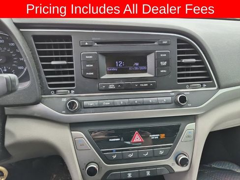 Used 2018 Hyundai Elantra SE FWD image 7