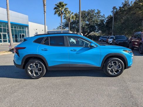 New 2026 Chevrolet Trax LT w/ Driver Confidence Package image 2