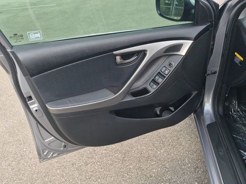 Used 2013 Hyundai Elantra Limited FWD image 26