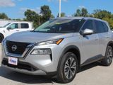 Used 2022 Nissan Rogue SV image 3