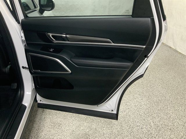 Used 2025 Kia Telluride S AWD/4WD image 20