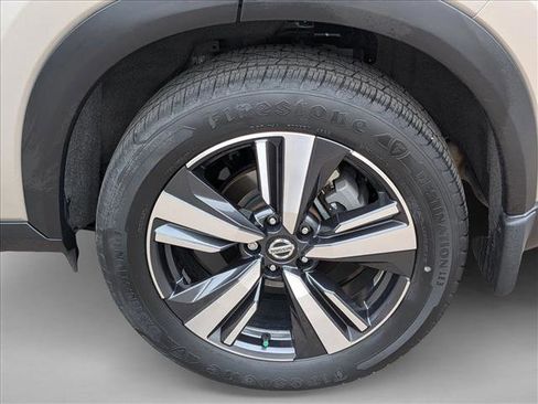 Used 2021 Nissan Rogue SL image 6