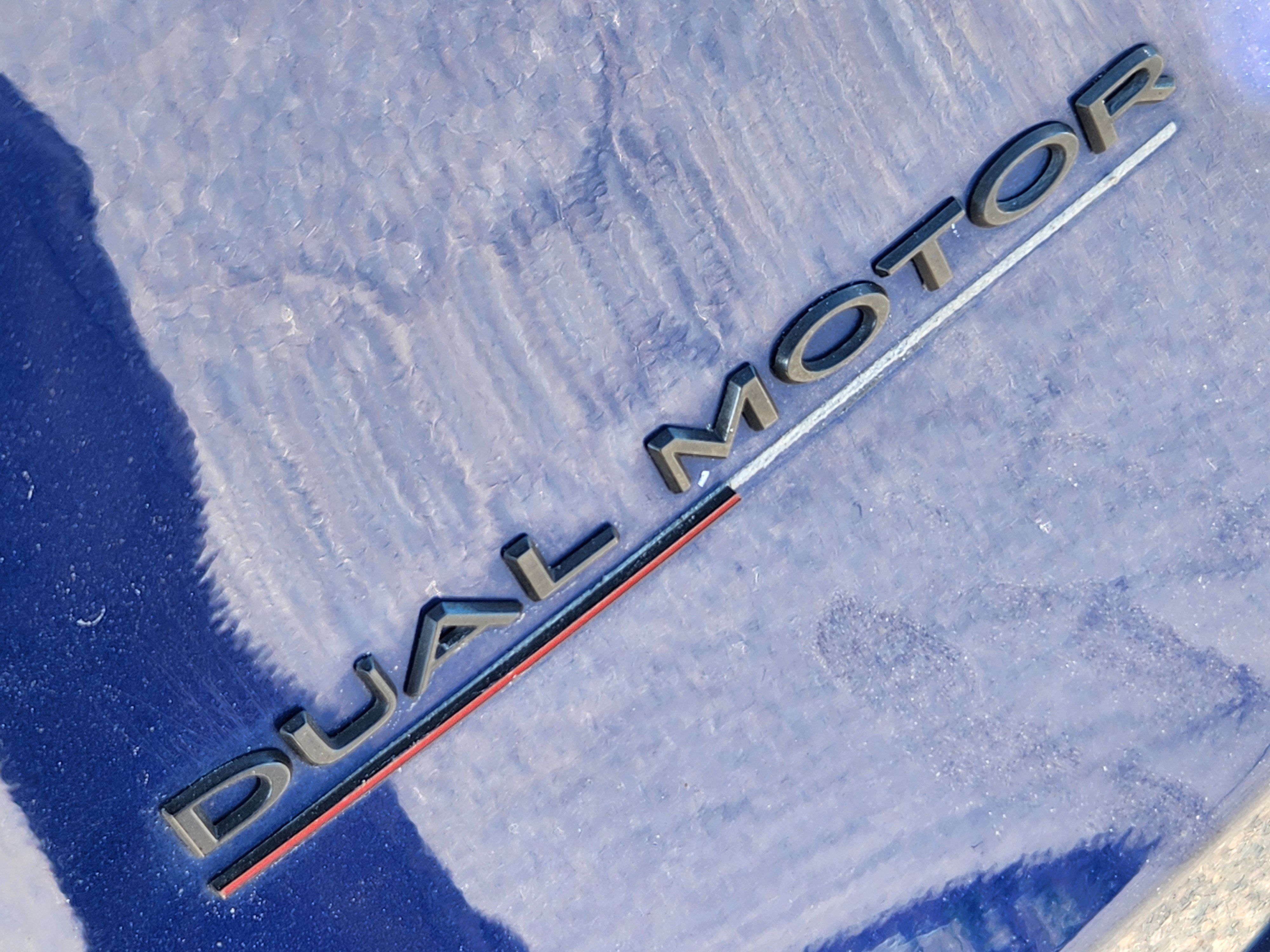 Used 2022 Tesla Model Y Performance AWD/4WD image 9