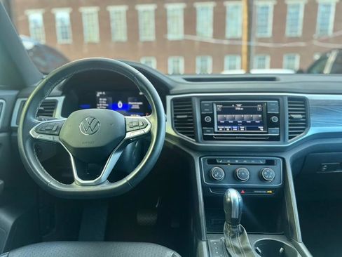 Used 2022 Volkswagen Atlas Cross Sport SE image 17