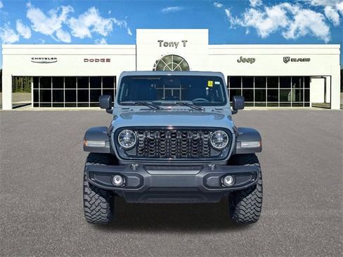 Used 2024 Jeep Wrangler Willys image 2