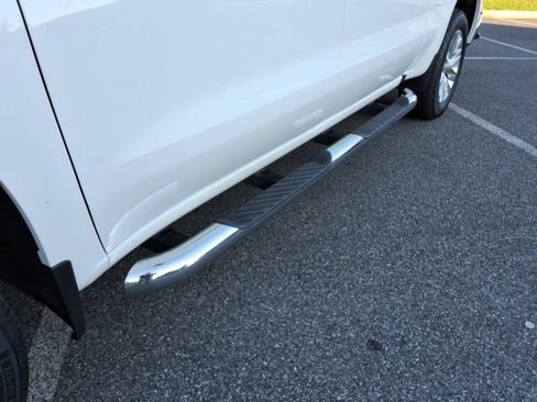 Certified 2019 Chevrolet Silverado 1500 LTZ AWD/4WD image 12
