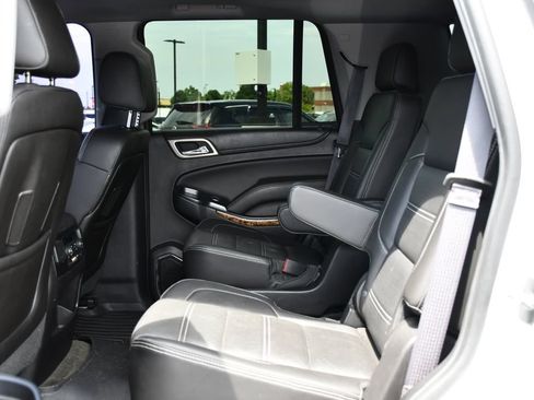 Used 2015 GMC Yukon Denali w/ Touring Package AWD/4WD image 21
