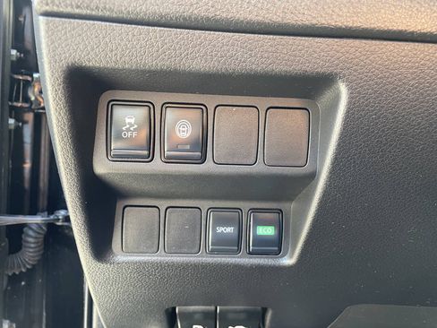 Used 2020 Nissan Rogue Sport S FWD image 16