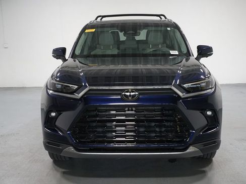 Certified 2025 Toyota Grand Highlander FWD image 2
