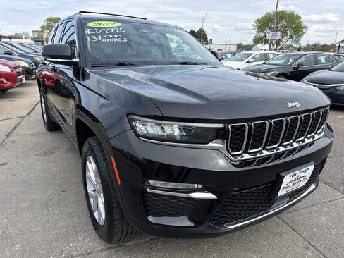 Used 2022 Jeep Grand Cherokee Limited AWD/4WD image 11