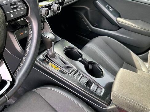 Used 2023 Honda Civic Sport image 16